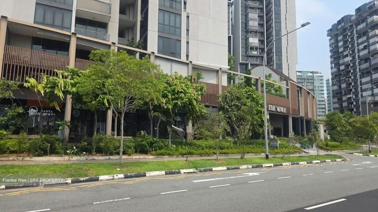 Sennett Estate (D13), Retail #621555971